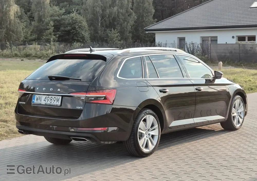 SKODA Superb 2.0 TSI 4x4 Style DSG