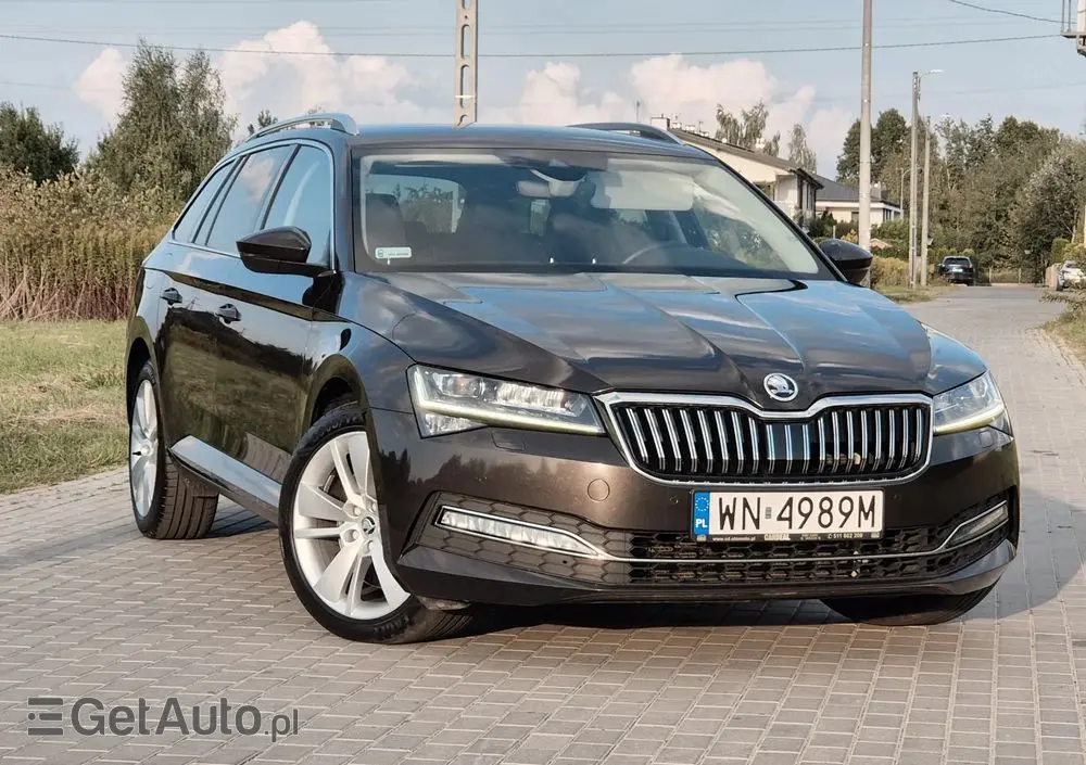 SKODA Superb 2.0 TSI 4x4 Style DSG
