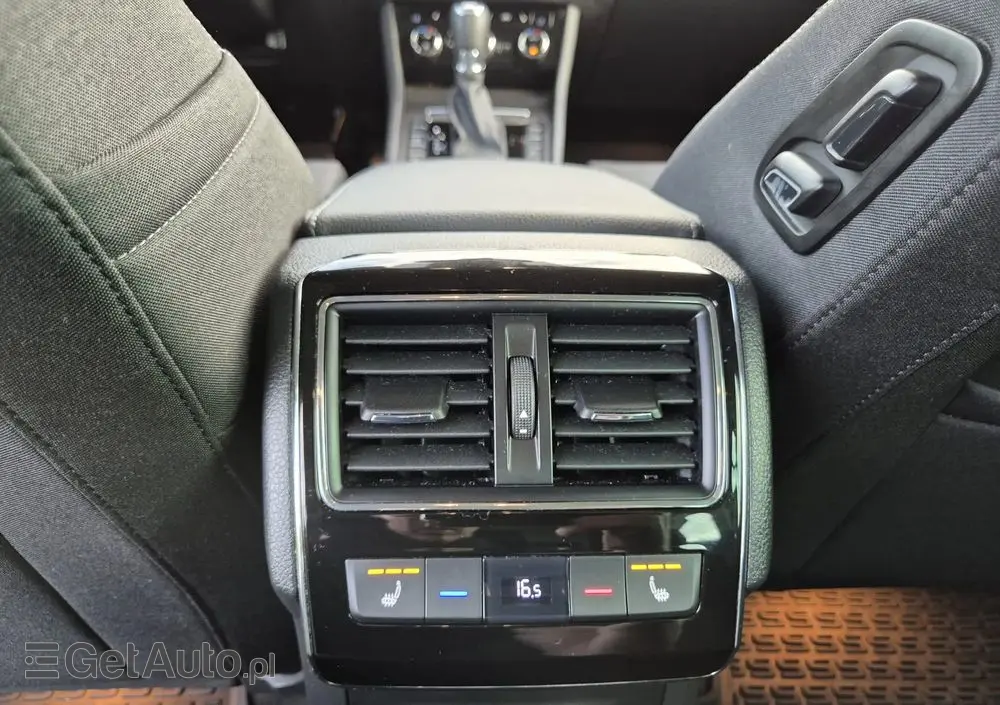 SKODA Superb 2.0 TSI 4x4 Style DSG