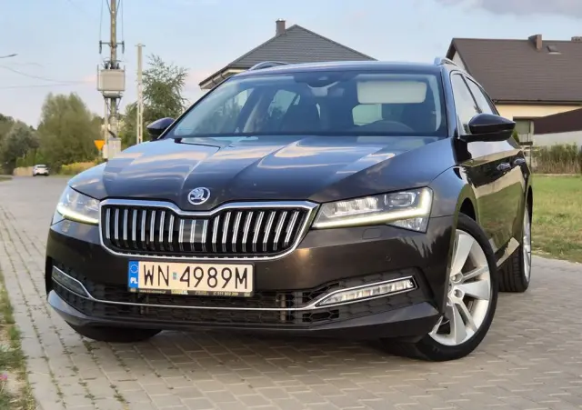 SKODA Superb 2.0 TSI 4x4 Style DSG
