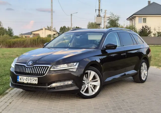 SKODA Superb 2.0 TSI 4x4 Style DSG