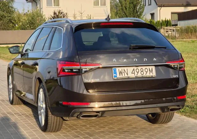 SKODA Superb 2.0 TSI 4x4 Style DSG