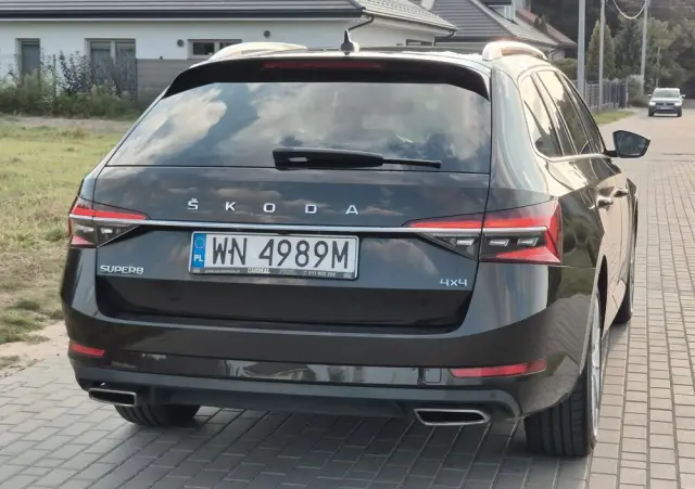 SKODA Superb 2.0 TSI 4x4 Style DSG