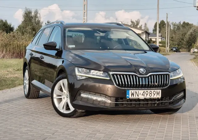 SKODA Superb 2.0 TSI 4x4 Style DSG