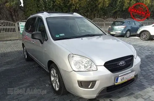 KIA Carens 