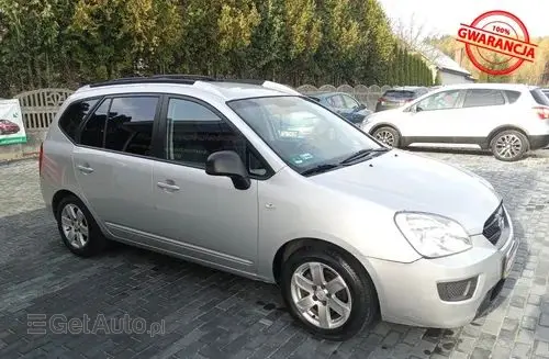 KIA Carens 