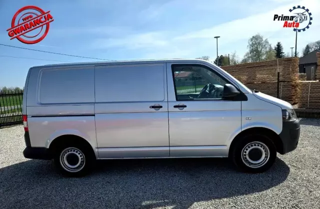 VOLKSWAGEN TRANSPORTER 