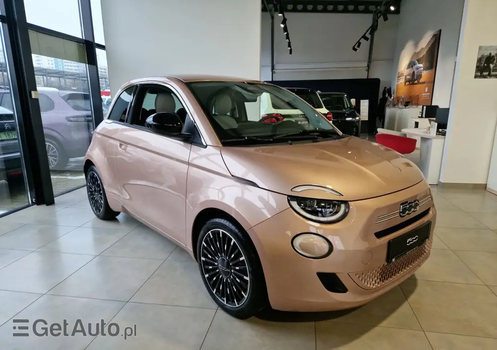 FIAT 500e 
