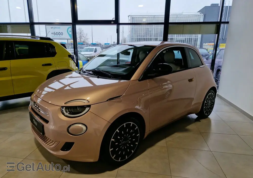 FIAT 500e 