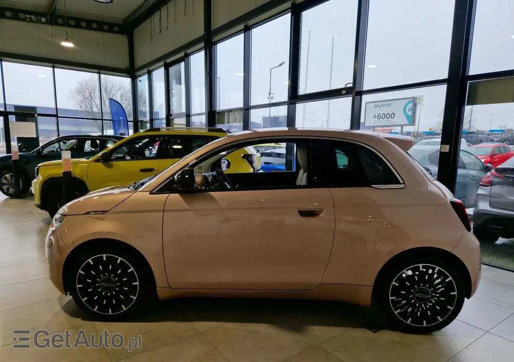 FIAT 500e 