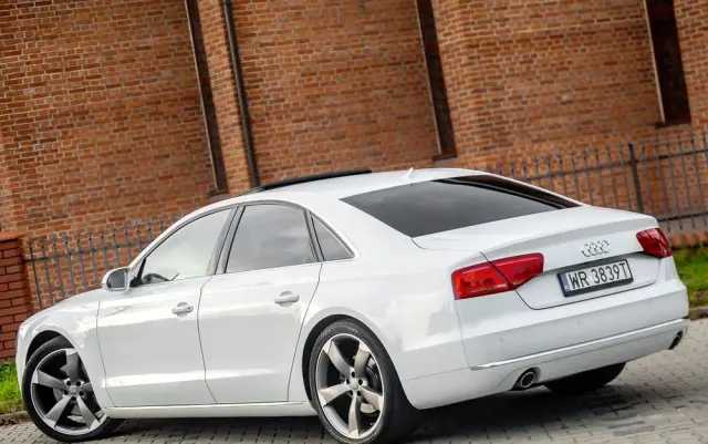 AUDI A8 3.0 TDI Quattro Progressive