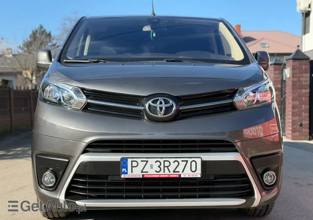 TOYOTA Proace Verso 