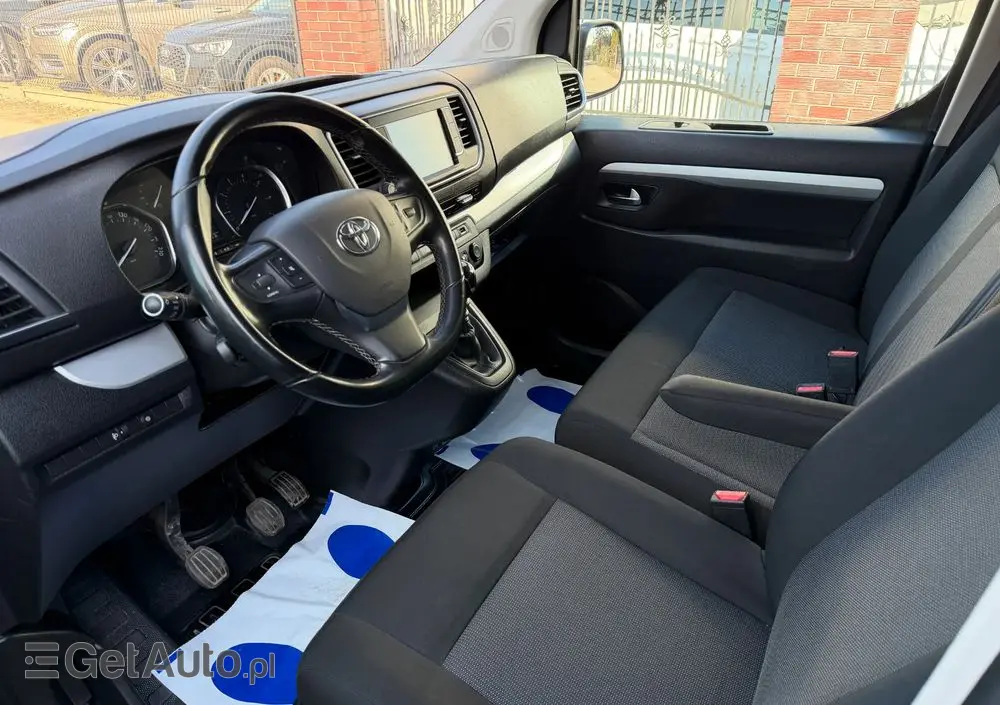 TOYOTA Proace Verso 