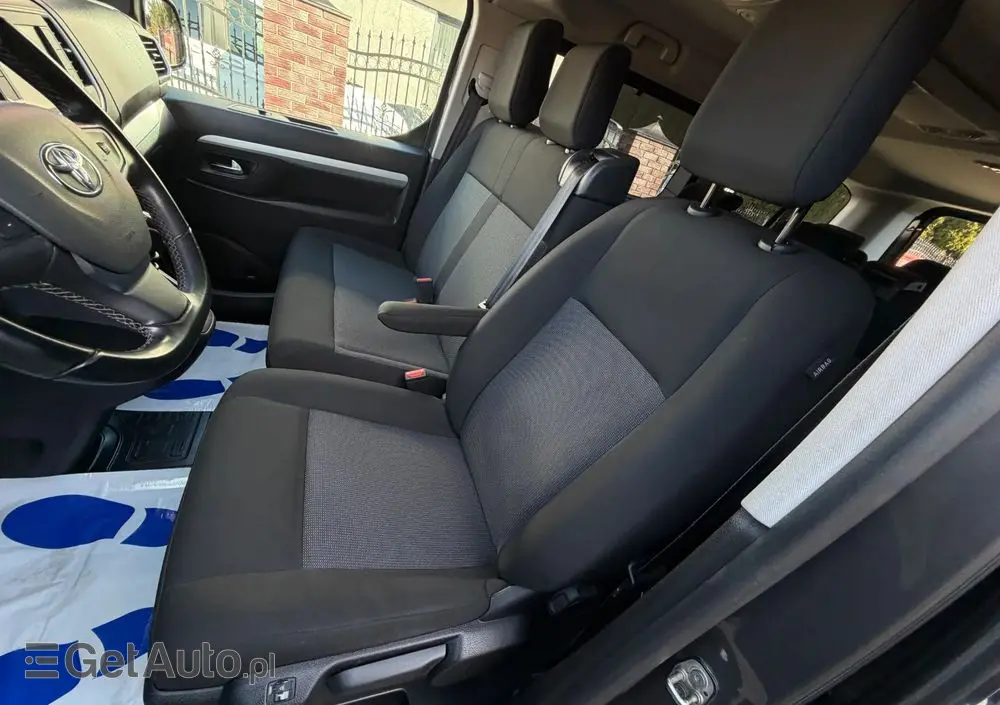 TOYOTA Proace Verso 