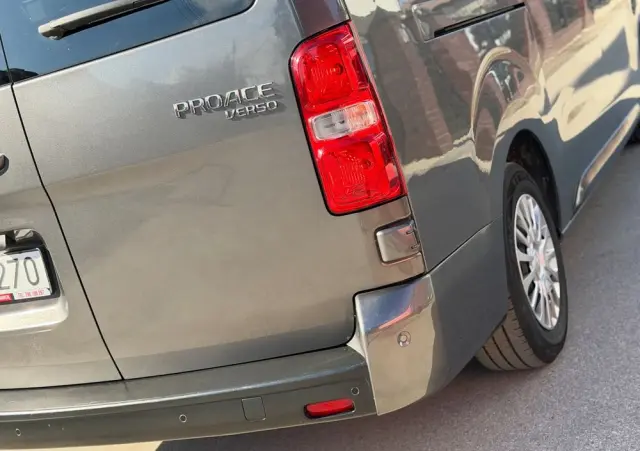 TOYOTA Proace Verso 