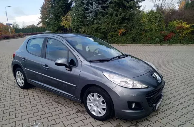 PEUGEOT 207 1.4 VTi (95 KM)