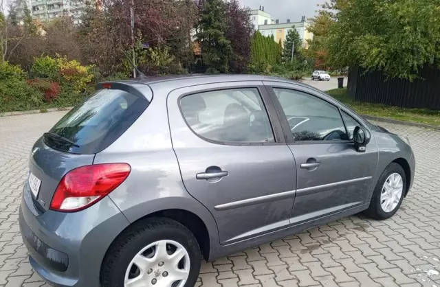 PEUGEOT 207 1.4 VTi (95 KM)
