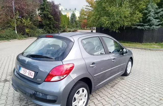 PEUGEOT 207 1.4 VTi (95 KM)