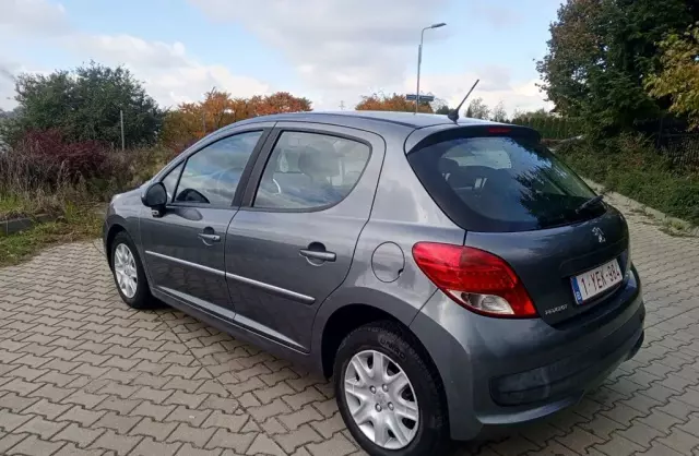 PEUGEOT 207 1.4 VTi (95 KM)