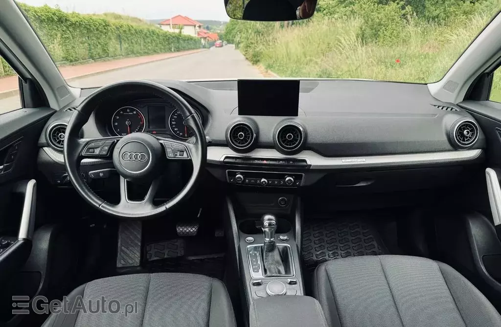 AUDI Q2 