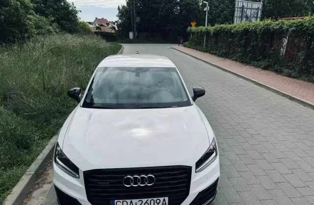 AUDI Q2 