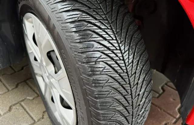 RENAULT Megane 1.6 16V 100 Expression