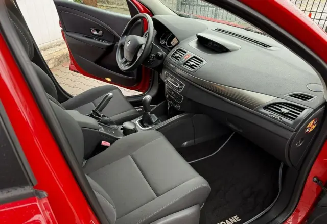 RENAULT Megane 1.6 16V 100 Expression