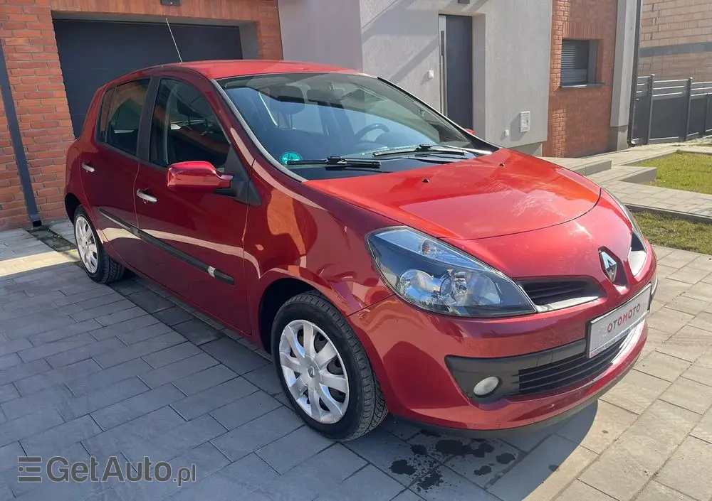 RENAULT Clio 1.2 16V 75 Expression