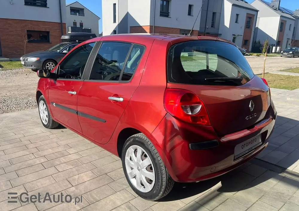 RENAULT Clio 1.2 16V 75 Expression