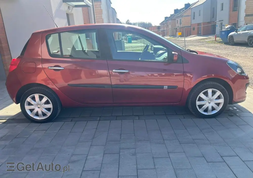 RENAULT Clio 1.2 16V 75 Expression