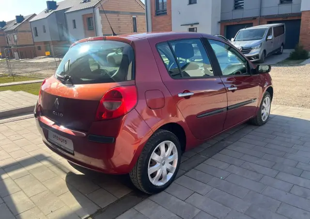 RENAULT Clio 1.2 16V 75 Expression