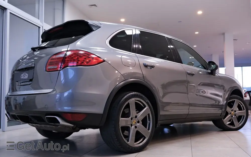 PORSCHE Cayenne 