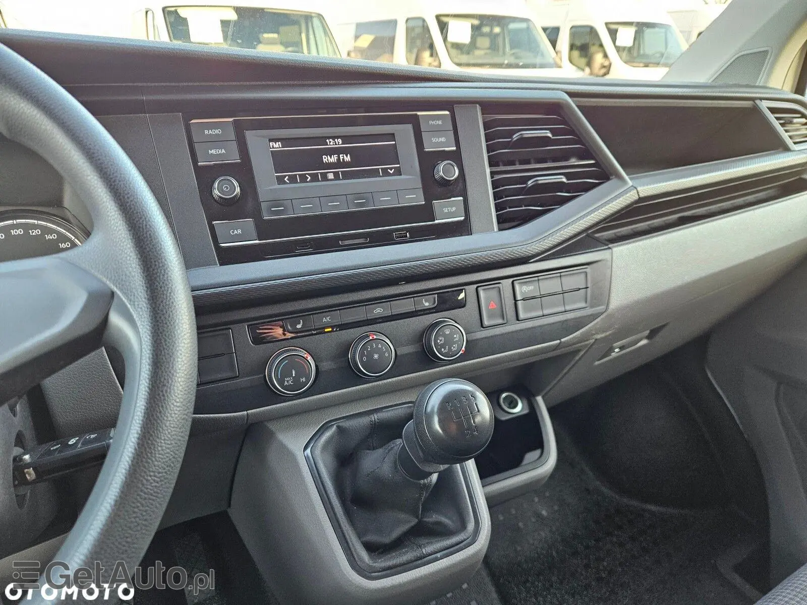 VOLKSWAGEN Transporter Trendline