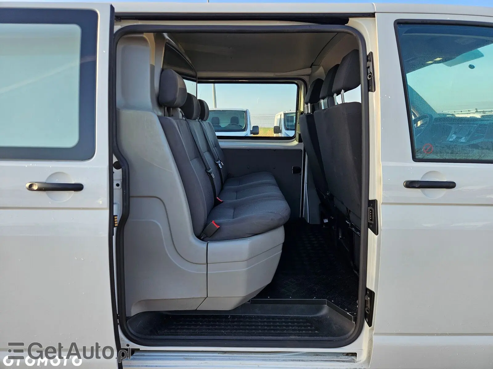 VOLKSWAGEN Transporter Trendline