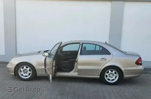 MERCEDES-BENZ Klasa E 
