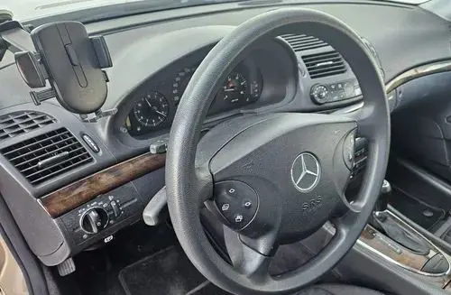 MERCEDES-BENZ Klasa E 