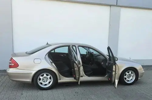 MERCEDES-BENZ Klasa E 