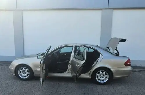 MERCEDES-BENZ Klasa E 