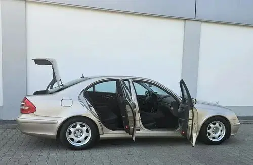 MERCEDES-BENZ Klasa E 