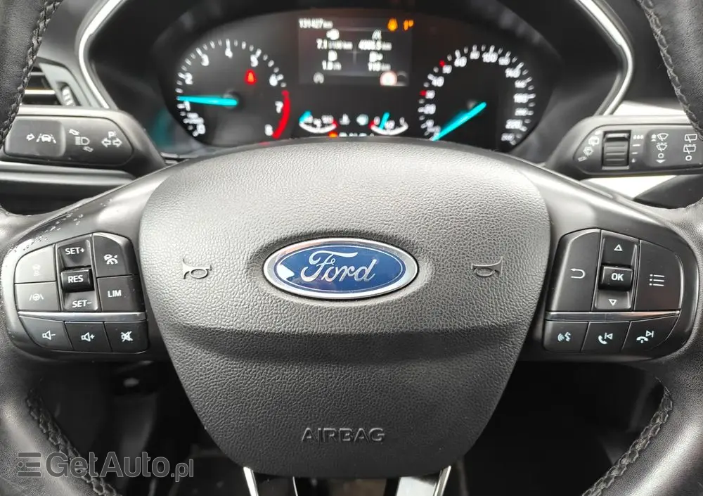 FORD Focus 1.0 EcoBoost Titanium