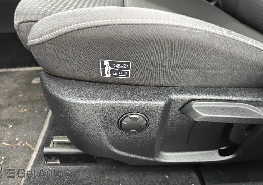 FORD Focus 1.0 EcoBoost Titanium