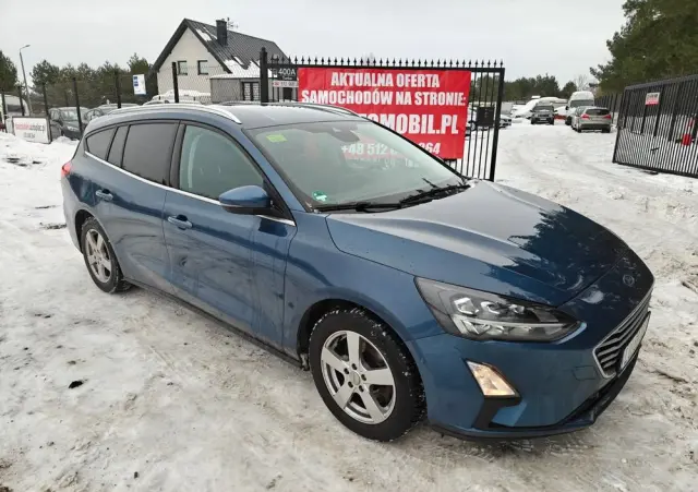 FORD Focus 1.0 EcoBoost Titanium