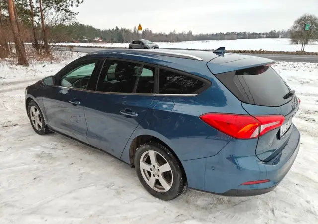 FORD Focus 1.0 EcoBoost Titanium