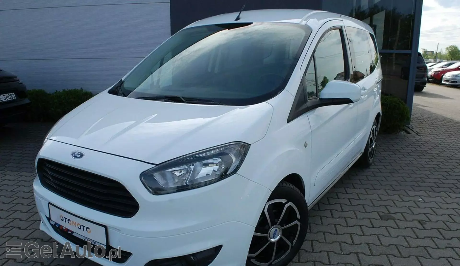 FORD Tourneo Courier 