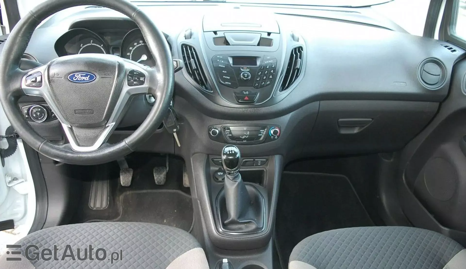 FORD Tourneo Courier 