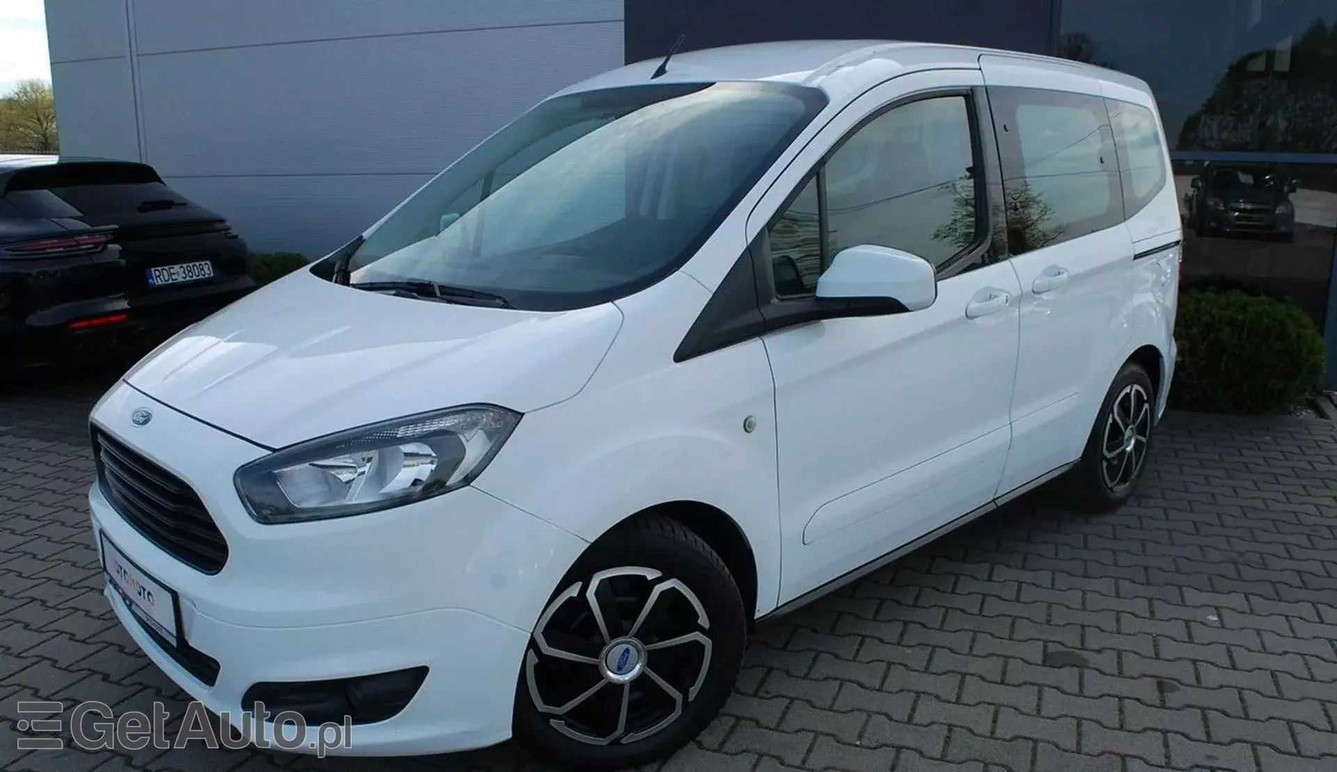 FORD Tourneo Courier 