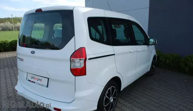 FORD Tourneo Courier 