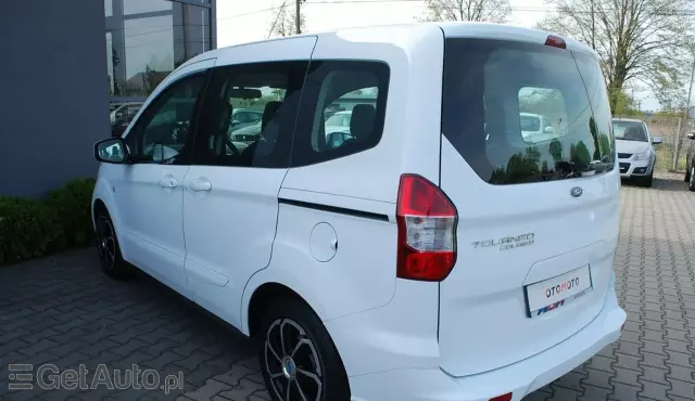 FORD Tourneo Courier 