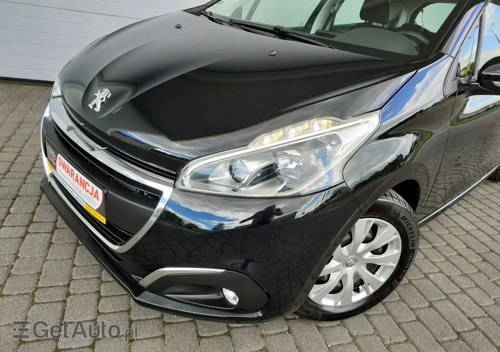 PEUGEOT 208 1.2 PureTech Style