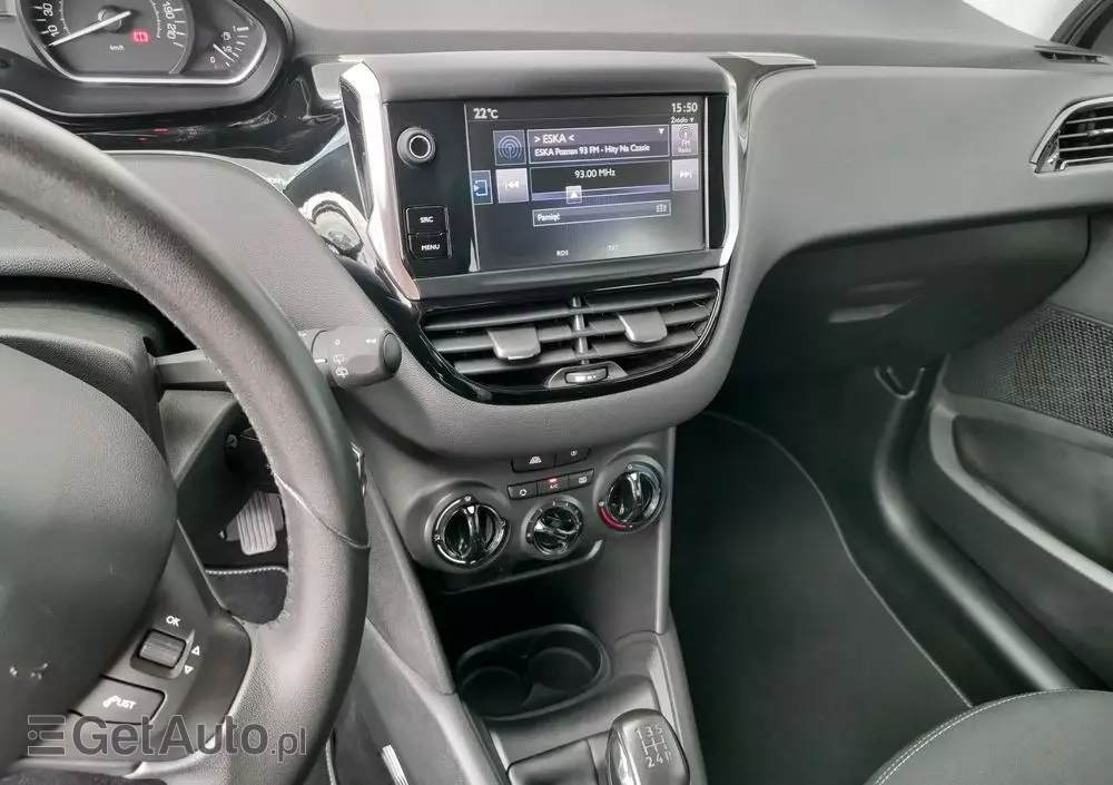 PEUGEOT 208 1.2 PureTech Style